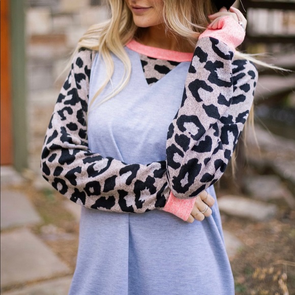 Paparazzi Leopard Color Block Raglan Top - Picture 4 of 7
